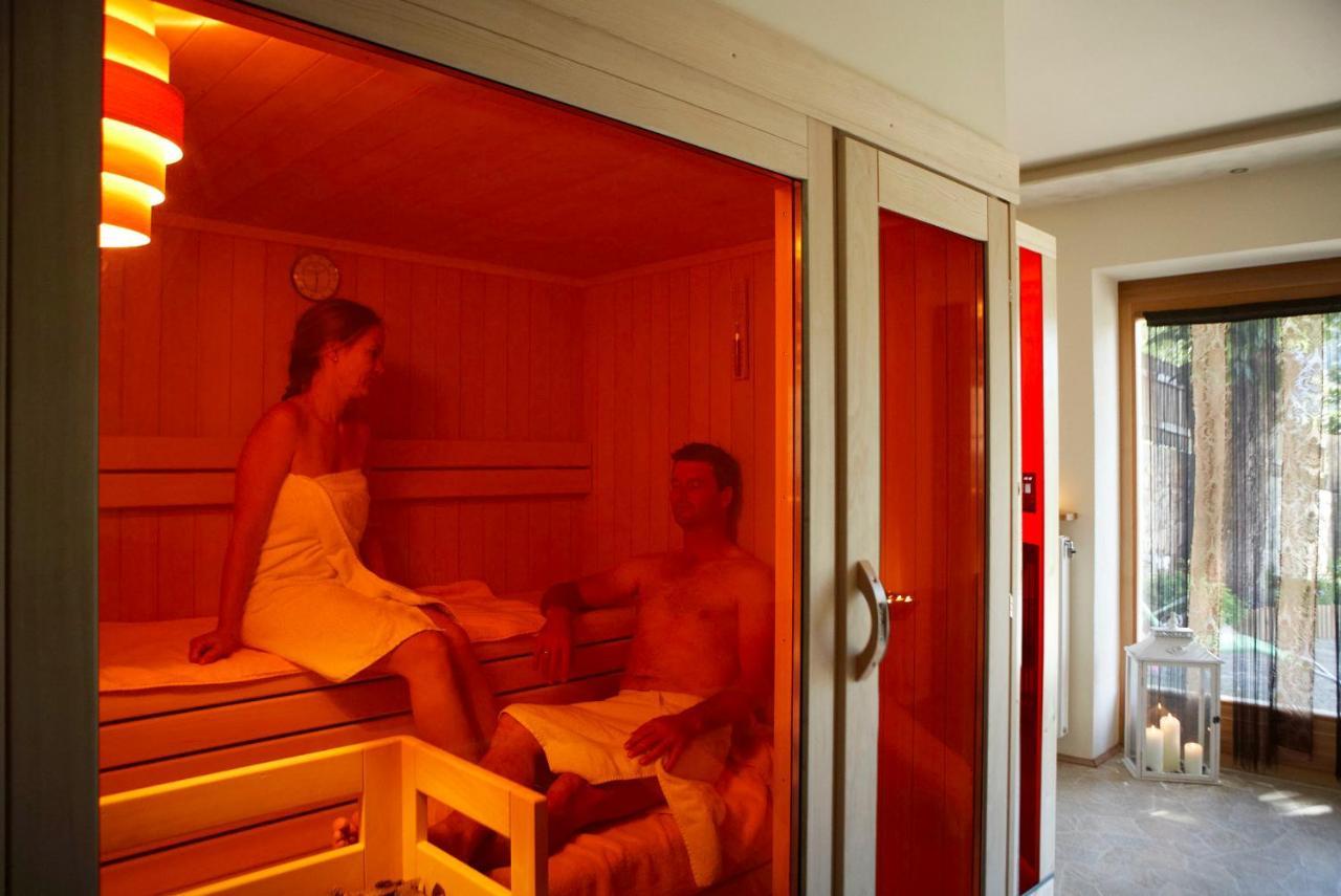 Engadiner Apartments & Wines Монтанья Экстерьер фото