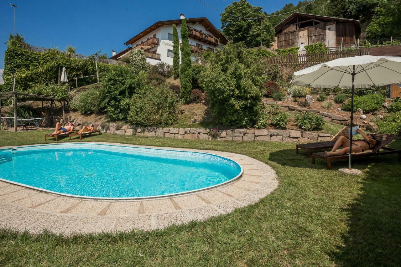 Engadiner Apartments & Wines Монтанья Экстерьер фото